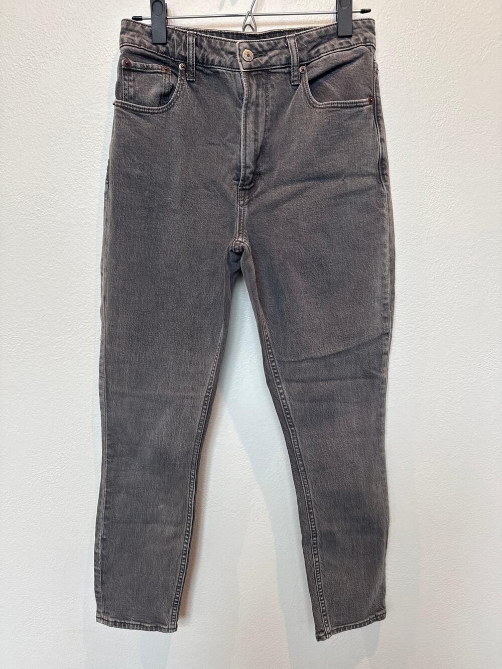 Abercrombie & Fitch The Skinny High Rise Washed Grey Jeans Size 28 / 6